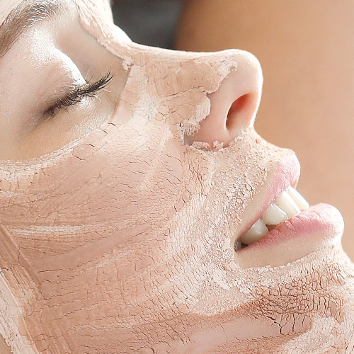 Signature Facial (60 Min)